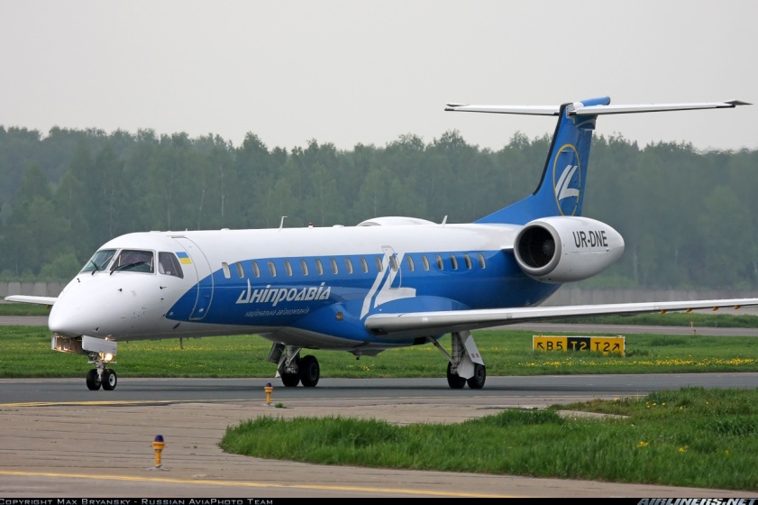 2014-02-09_04_-Embraer-EMB-145EU-Aircraft-Dnepravia-Dniproavia-Ukraine-Airlines