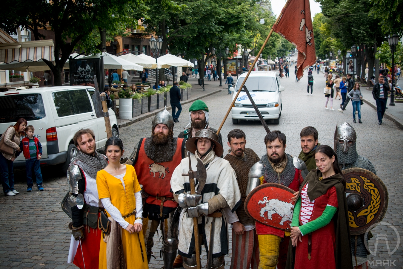средневековые рыцари на Дерибасовской (15)