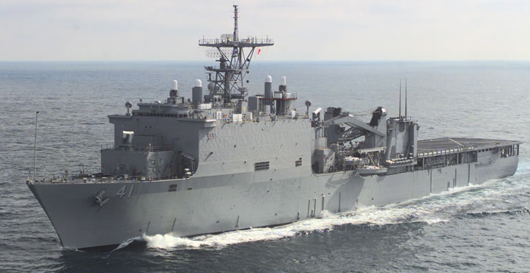 USS_Whidbey_Island_(LSD-41)