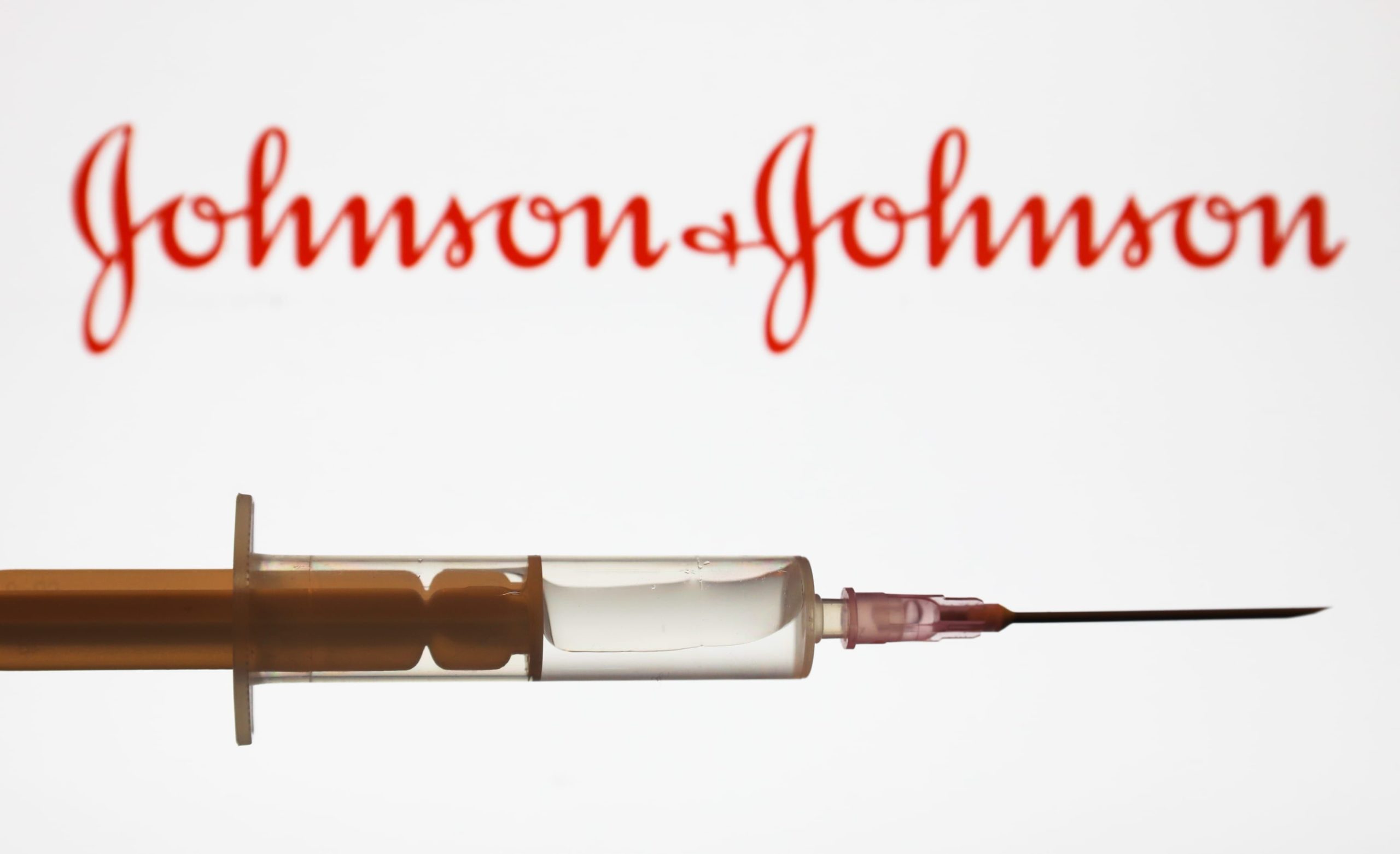 ВОЗ одобрила антикоронавирусную вакцину Johnson & Johnson