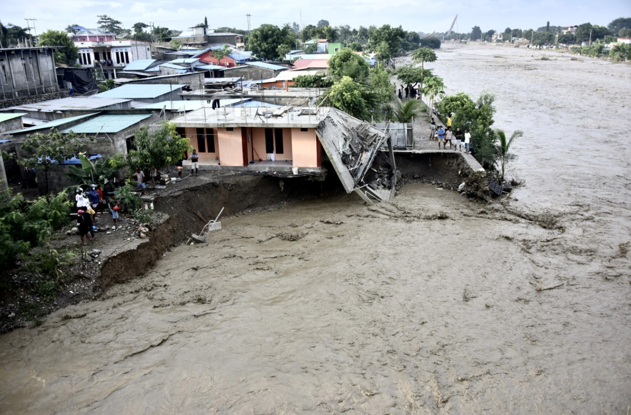 Наводнение в Индонезии и Восточном Тиморе. Только фото