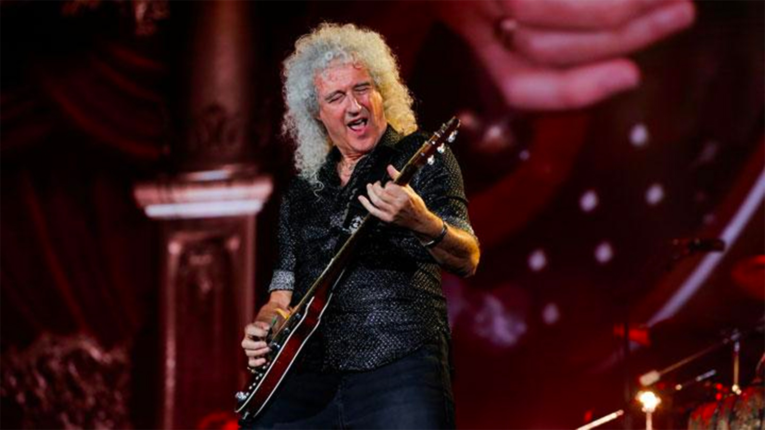 Гитарист Queen выпустил научную работу о необычном астероиде