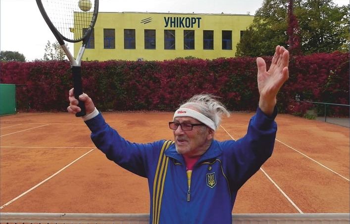 Украинский теннисист попал в Книгу рекордов Гиннесса. Ему 97 лет