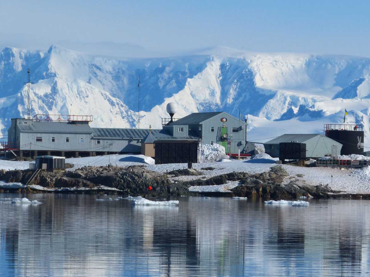 Фото — Национальный антарктический научный центр.