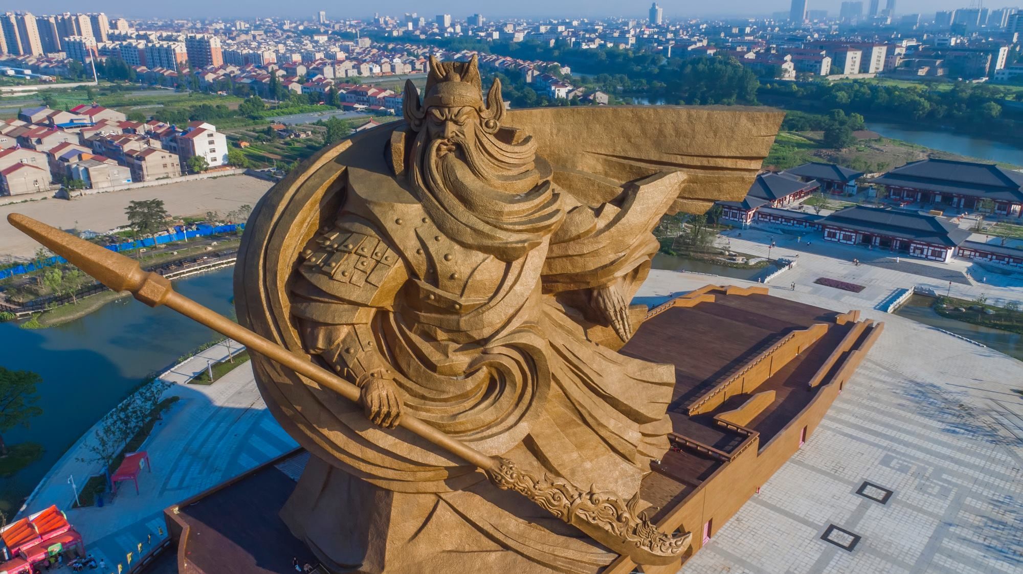 Китай потратит $24 миллиона, чтобы передвинуть гигантскую бронзовую статую