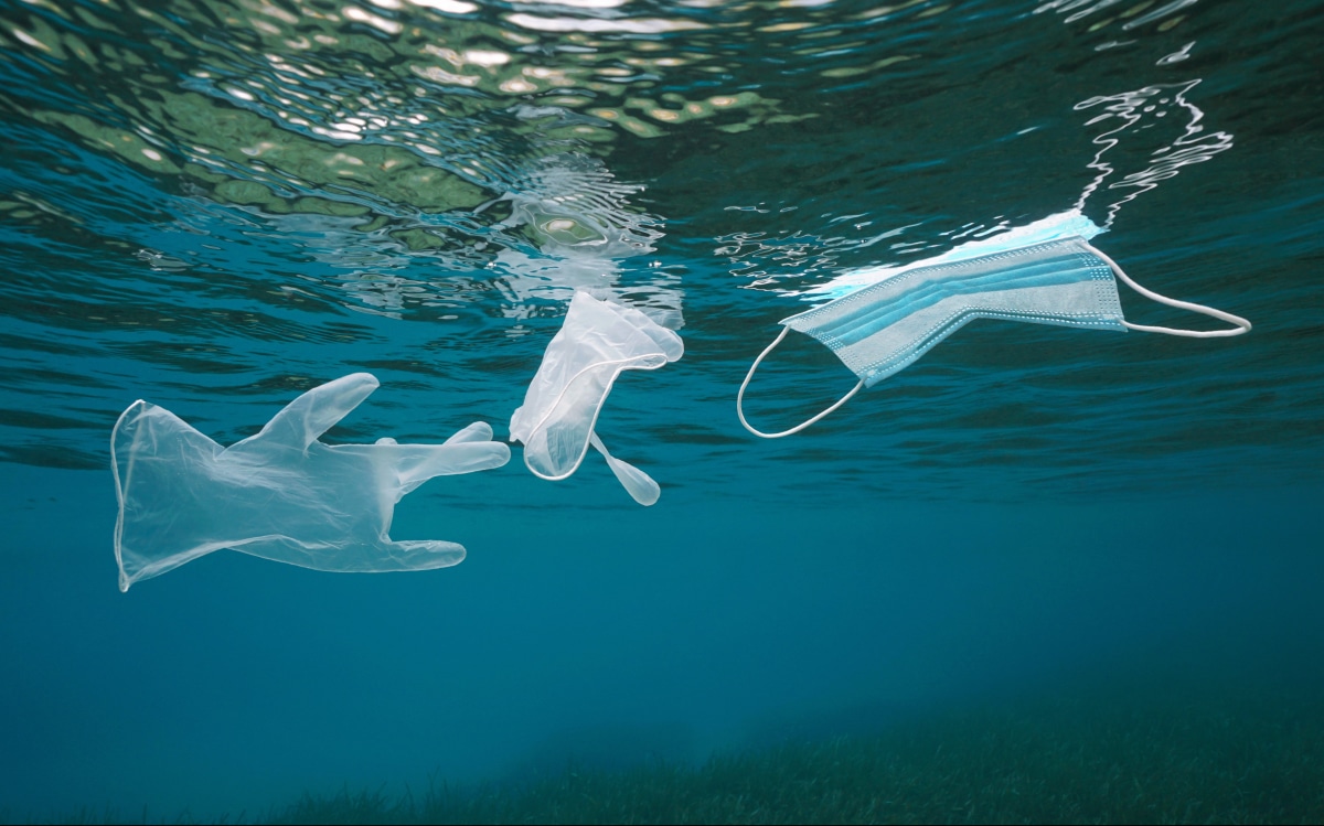 25 тысяч тонн пластика в океане. Оценен экологический ущерб от пандемии
