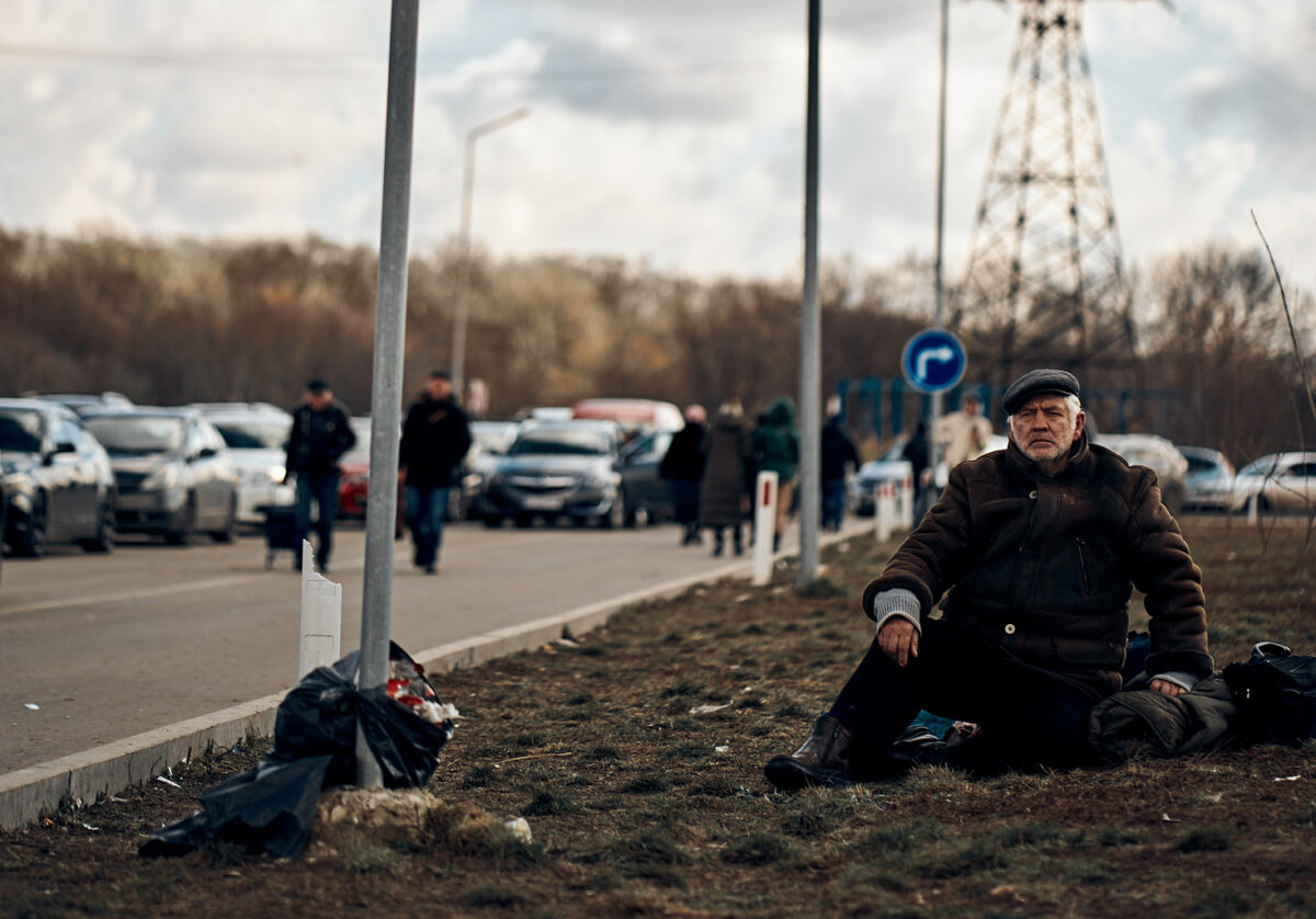 Зідране тонування, діти у багажниках, Паланка. Українці на кордоні з Молдовою у фоторепортажі Костянтина Ліберова