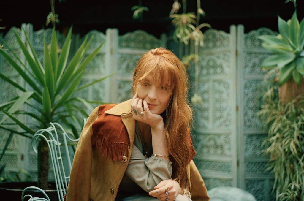 Florence + The Machine присвятили новий кліп українцям