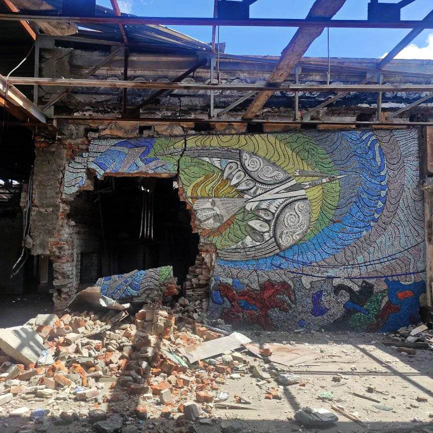 У Маріуполі знищено мозаїки Алли Горської