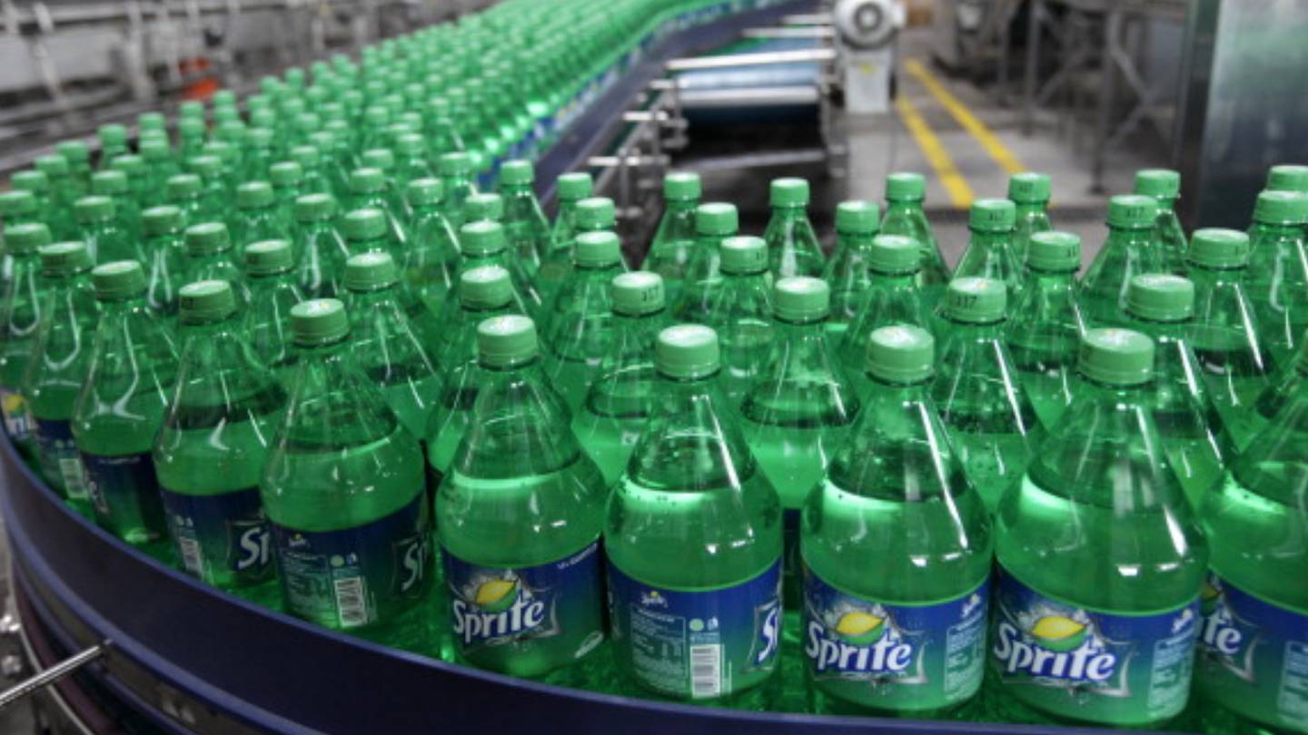 Sprite більше не продаватимуть у зелених пляшках